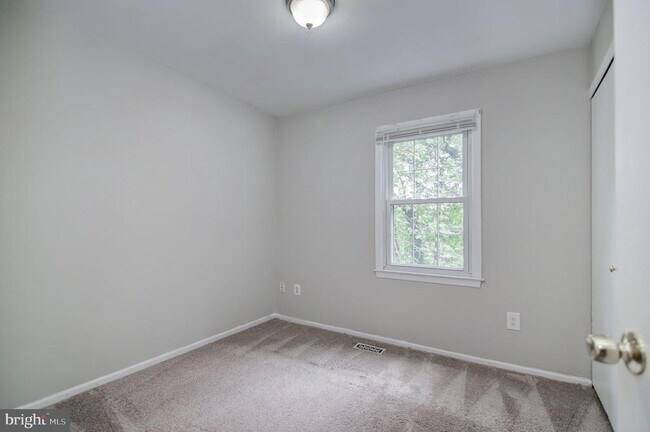Building Photo - 7763 Durer Ct