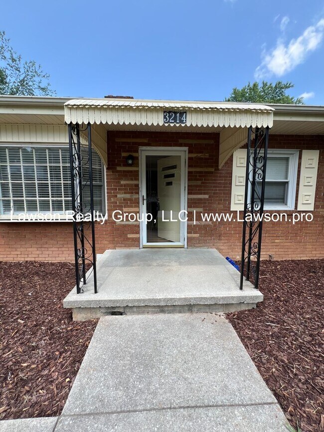 Building Photo - Spacious Ranch in North Lakes