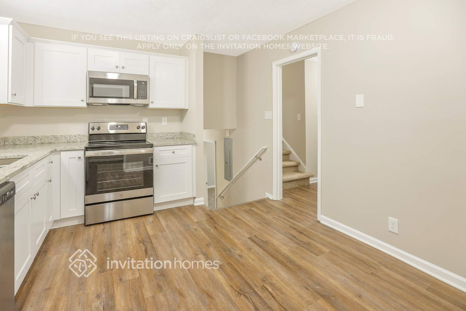 Building Photo - 3857 Pointe Bleue Dr