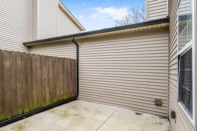 Building Photo - 1202 Worthington Woods Blvd