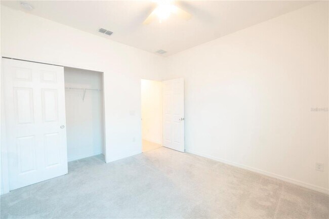 Building Photo - 2203 Pigeon Plum Dr