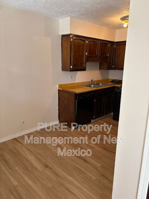 Building Photo - 12400 Hardin Ct NE