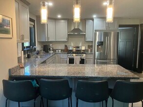 Building Photo - 1 BR in Village of Fairport Available Oct 1!