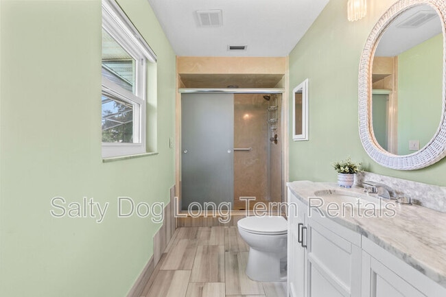 Building Photo - 800 Black Duck Dr