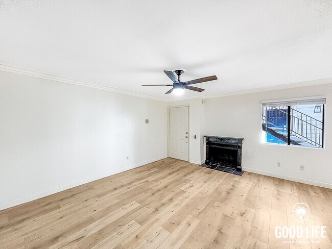 Building Photo - SD: Bright 2BD/2BA Condo in Golden Hill with In-Unit Laundry & Tandem Parking