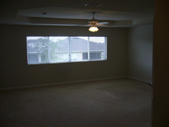 Building Photo - Beautiful 4 Bed and 3.5 bath home in Windermere