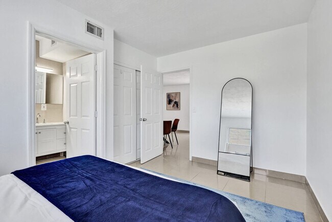 Building Photo - 905 N Federal Hwy