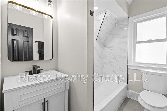 Building Photo - 1174 Seward Ave