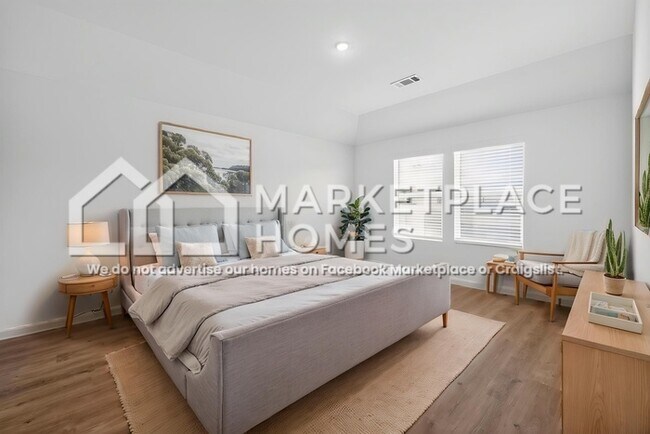 Building Photo - 3050 Rosalee Ln