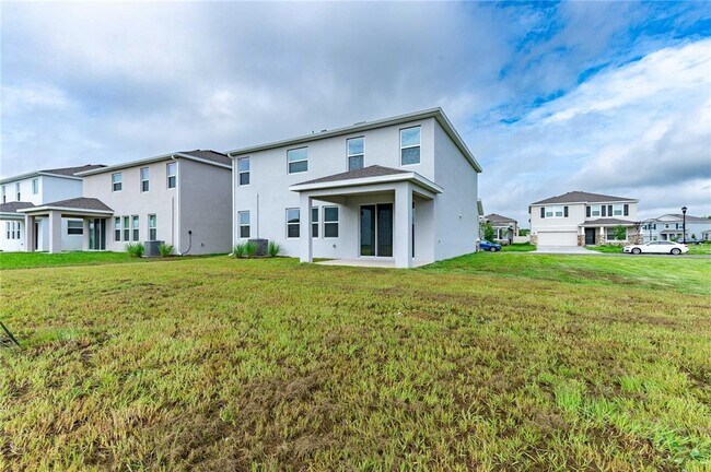 Building Photo - 2560 Warren Acrs Blvd
