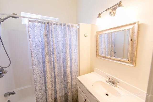 Building Photo - 1430 Pine St