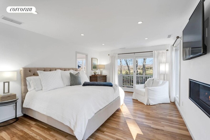 Building Photo - 2855 Deerfield Rd