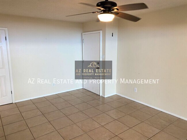 Building Photo - 6538 W Keim Dr