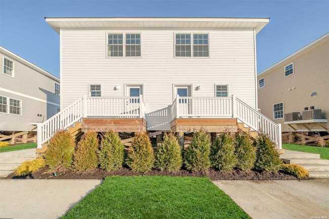 Building Photo - 2800 Ocean Ave