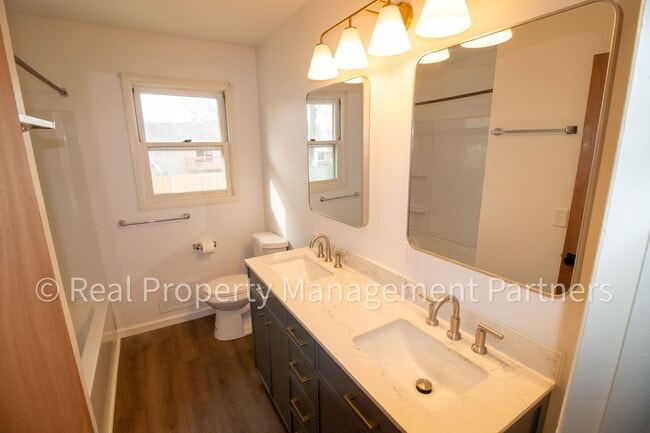 Building Photo - Fully Renovated 5 Bed, 2 Bath Home Near Breton Village