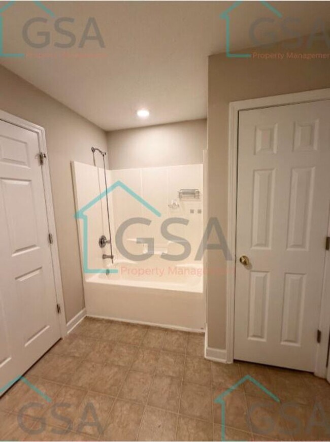 Building Photo - 225 Laurel Trace Cir