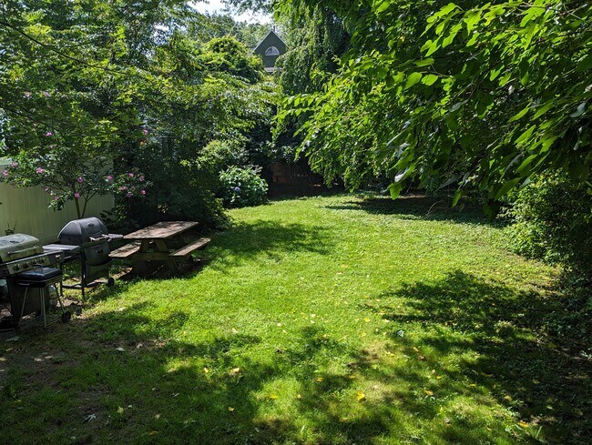 Building Photo - 52 Terrace St