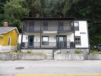 Building Photo - 619.5 Taylor Ave