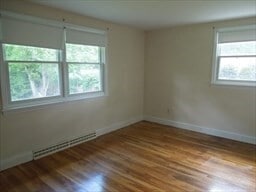 Building Photo - 168 Oak St