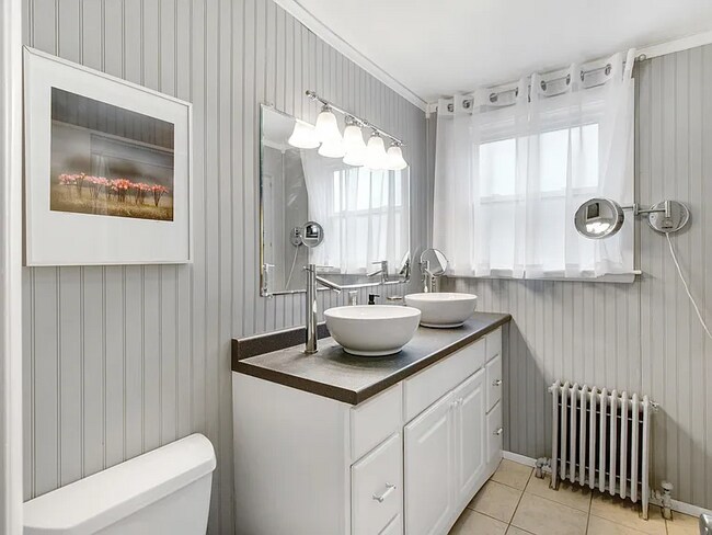 Building Photo - 14 Bellegarde Ave