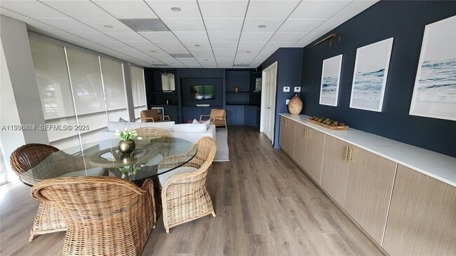 Building Photo - 2351 Douglas Rd