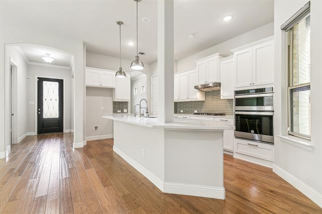 Building Photo - 17652 Sequoia Dr