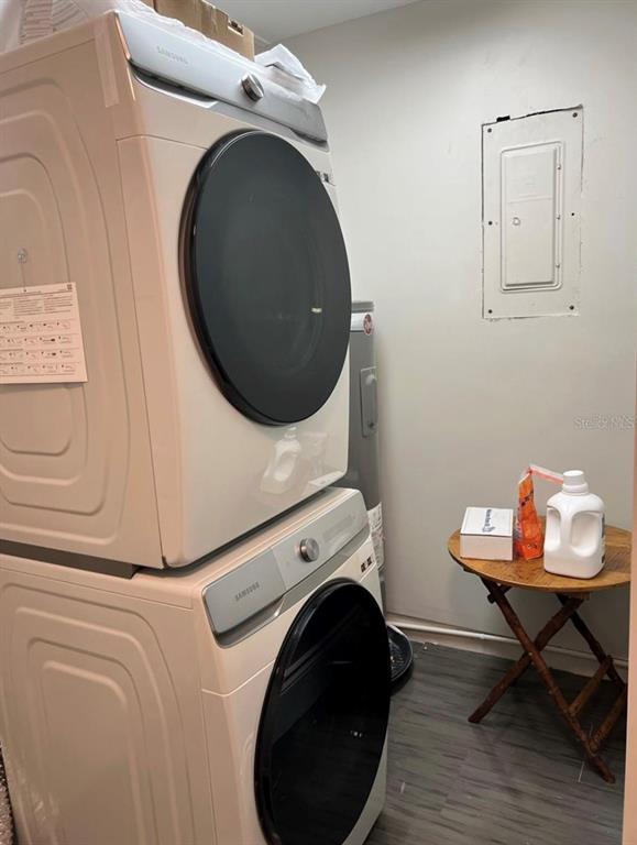 Building Photo - 1420 Lyndale Blvd