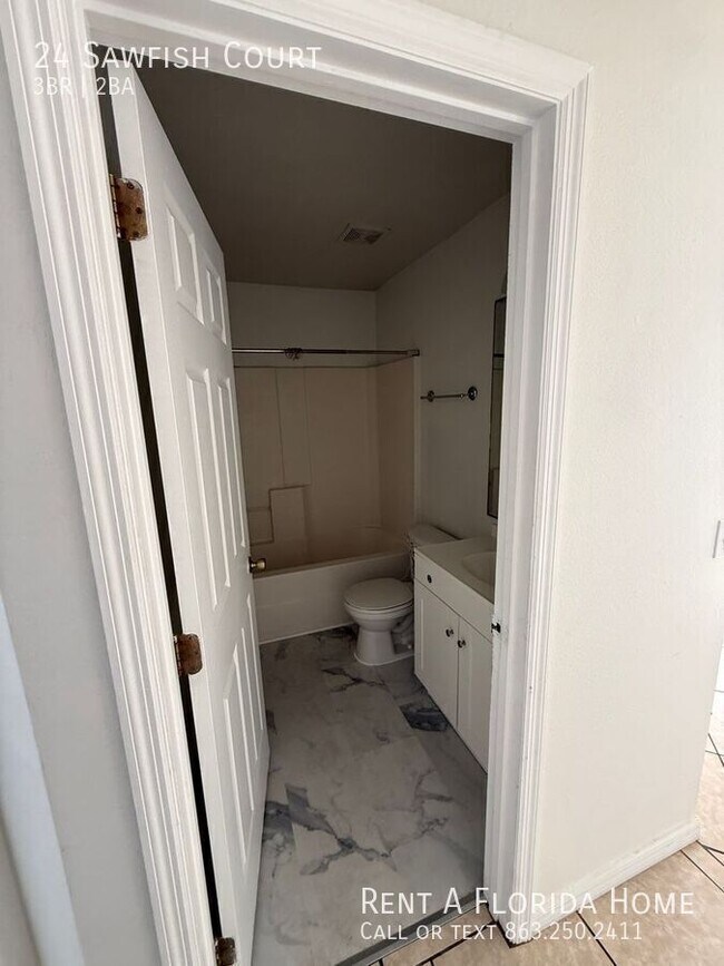 Building Photo - 24 Sawfish Ct