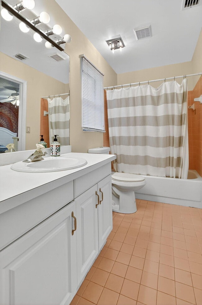 Building Photo - 20803 Cabrillo Way