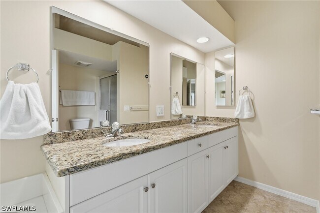 Building Photo - 26630 Rosewood Pointe Dr