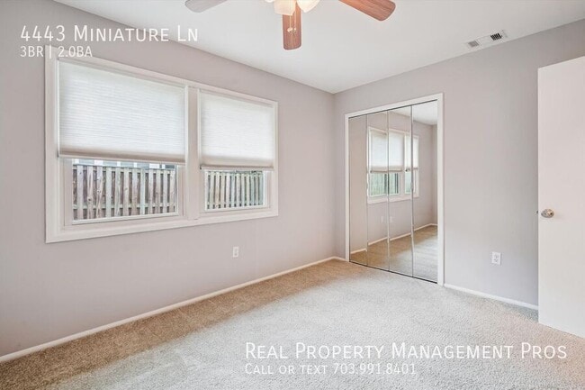 Building Photo - 4443 Miniature Ln