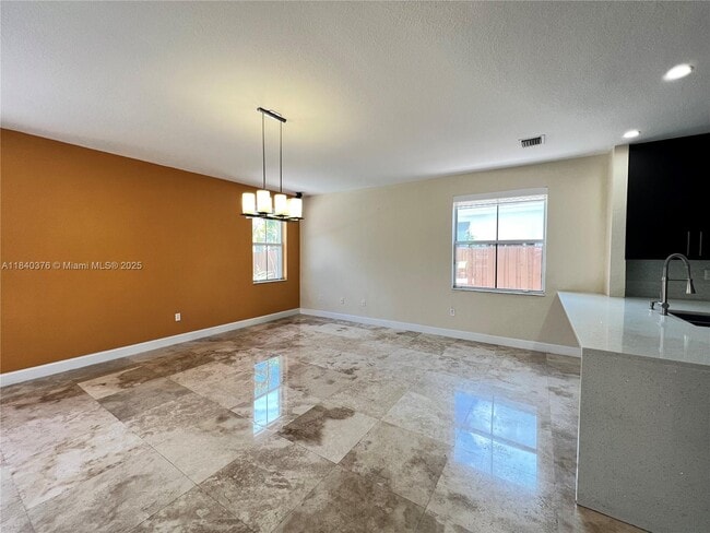 Building Photo - 8034 NW 111th Ct