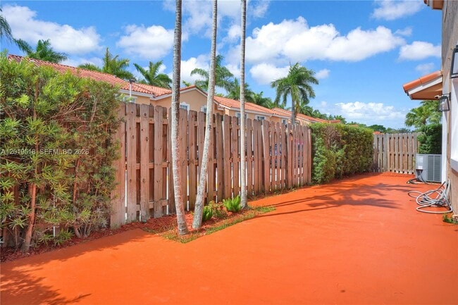 Building Photo - 14245 SW 57th Ln