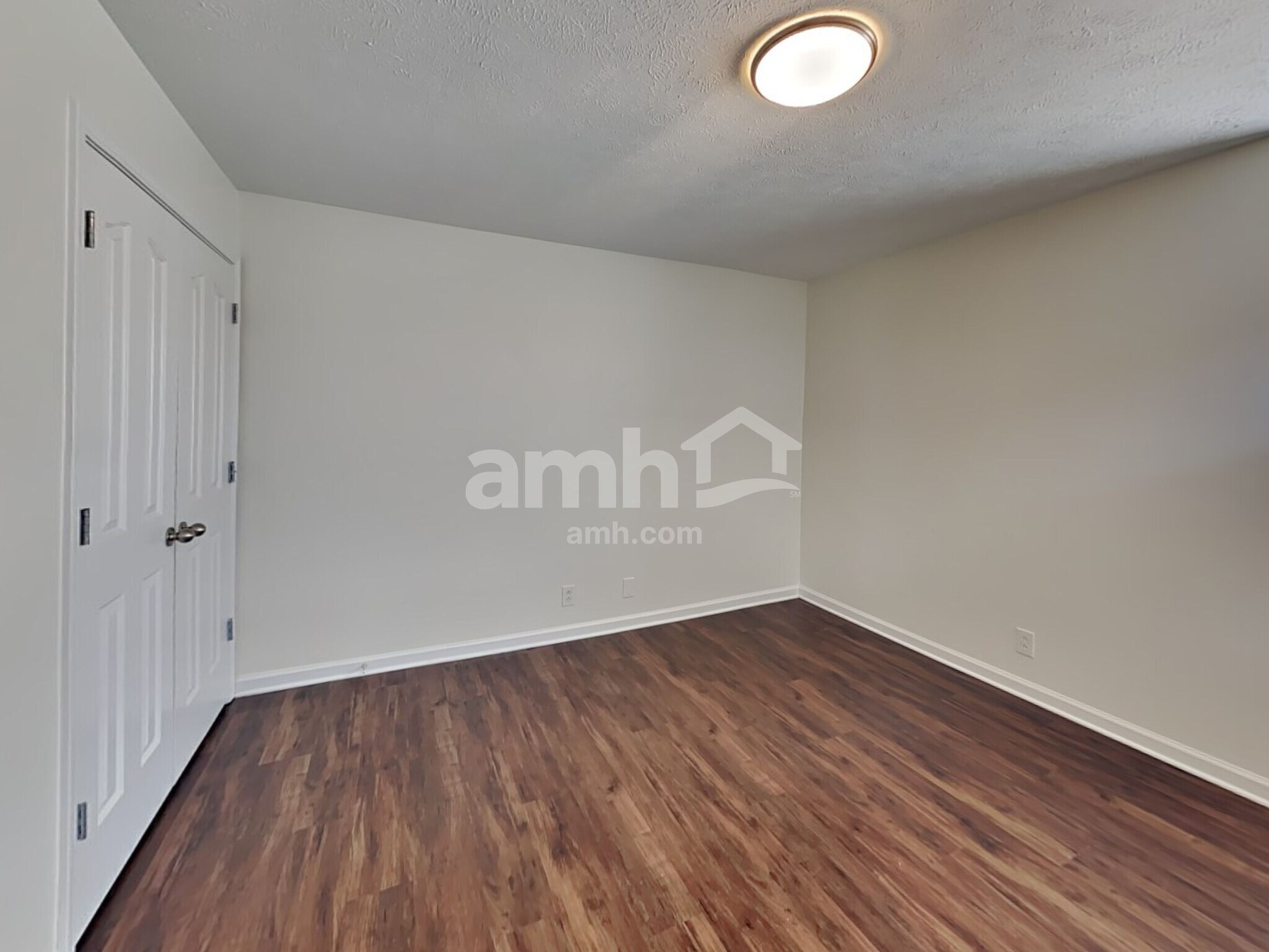 Building Photo - 1609 Carrick Dr