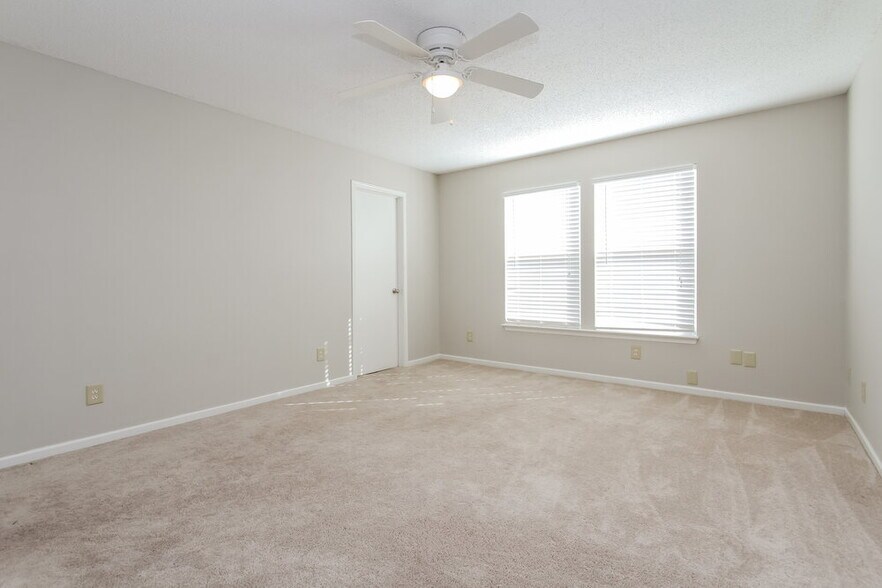 Building Photo - 1745 Brassica Way