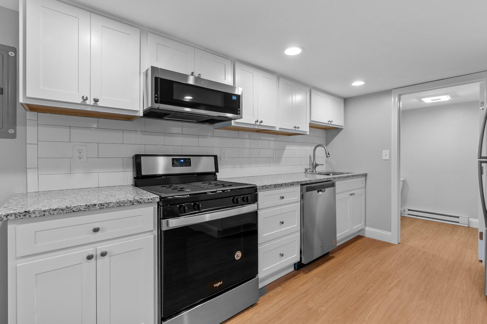 Building Photo - 376 Arnolds Neck Dr