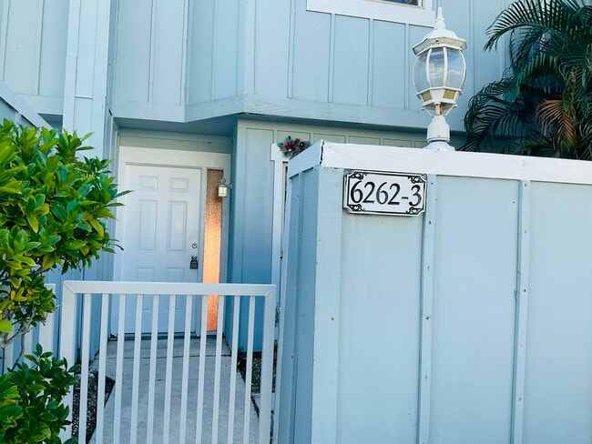 Building Photo - 6262 Riverwalk Ln