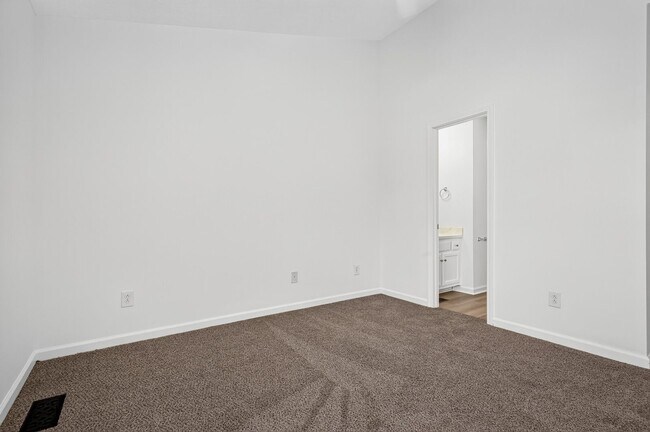 Building Photo - 2961 S Rutherford Blvd
