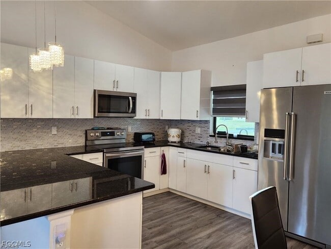 Building Photo - 5028 S Obispo Cir