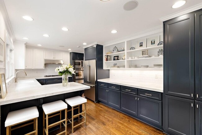 Building Photo - 1737 Barnesdale Way NE