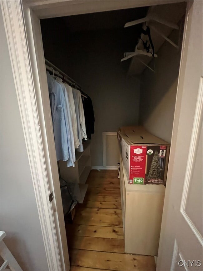 Building Photo - 2 W Park Row