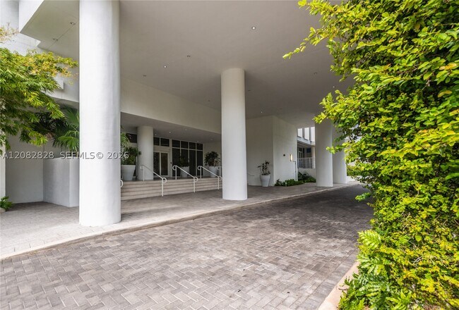 Building Photo - 4250 Biscayne Blvd