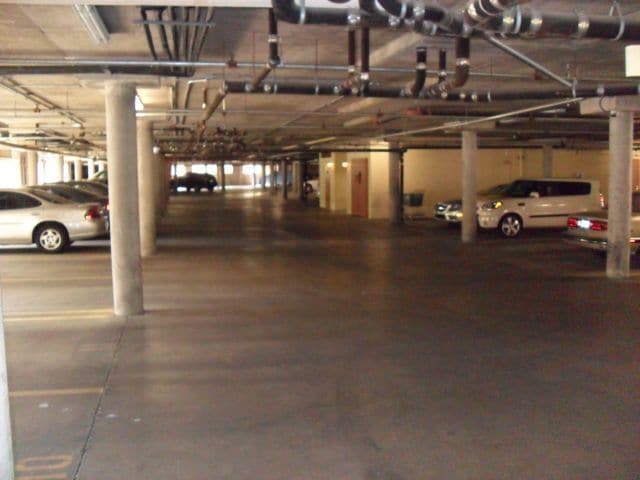 Building Photo - Meridian Top-Floor 1 Bed 1 Bath with Great City/Strip Views - Resort Style Living.