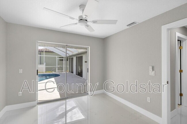 Building Photo - 18662 Arapahoe Cir