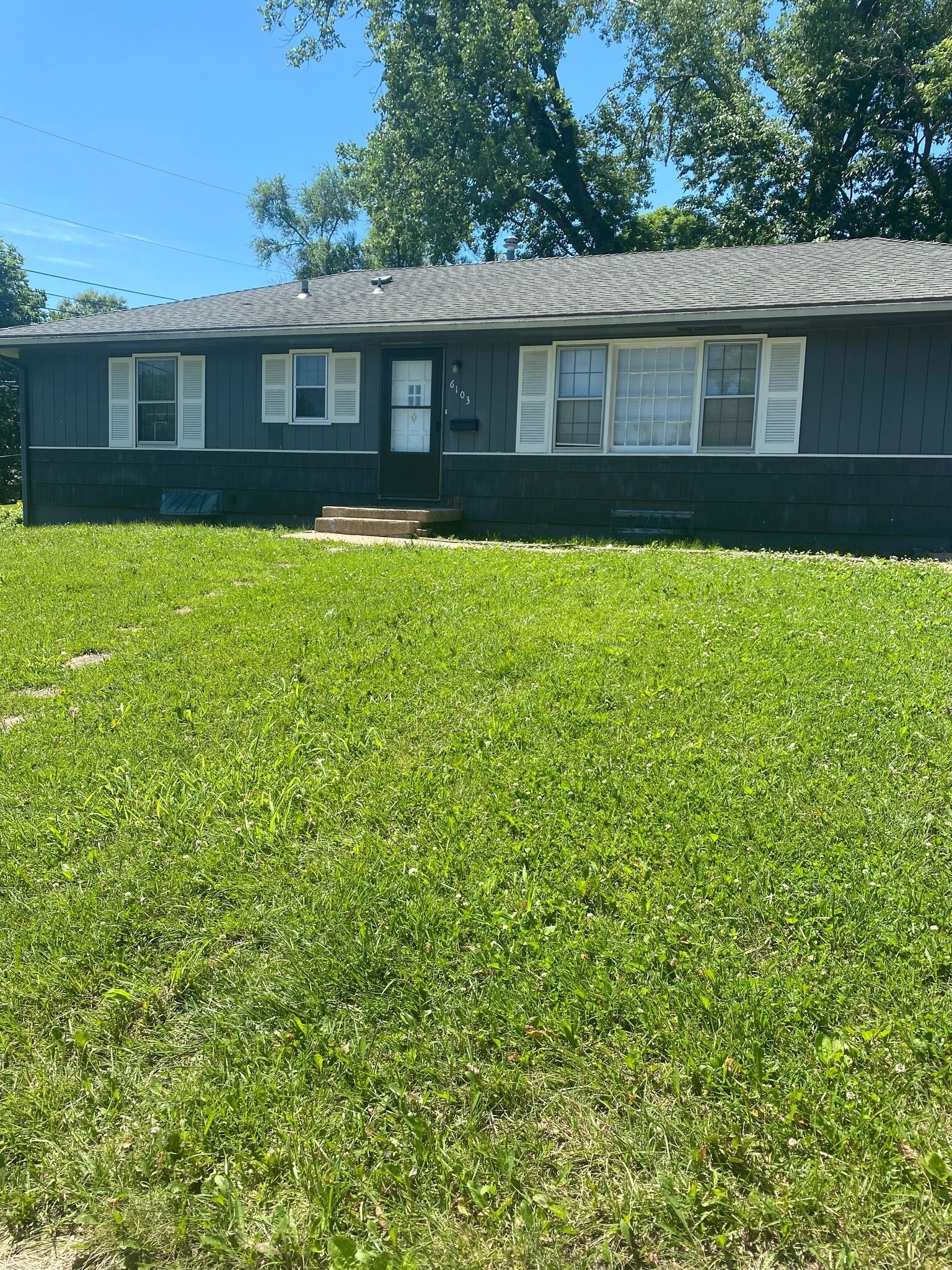 Building Photo - 6103 Fairlane Dr