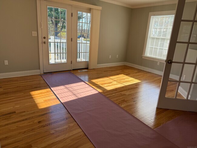 Primary Photo - 57 Hollis Dr