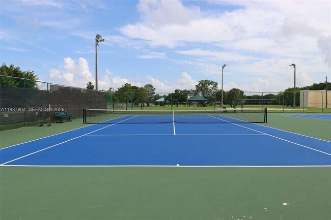 Building Photo - 6240 Gauntlet Hall Ln