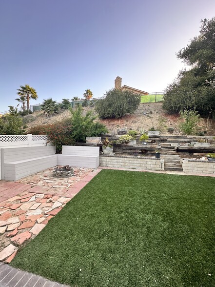 Building Photo - 23257 Joaquin Ridge Dr