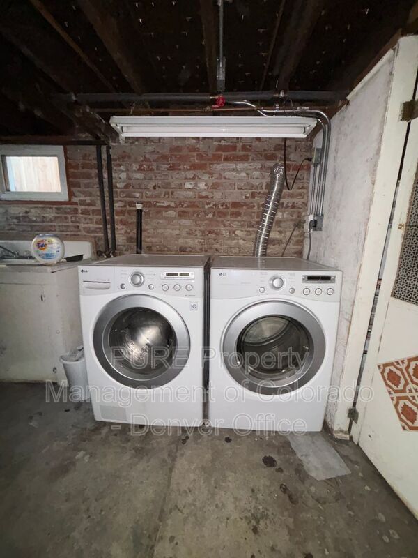 Building Photo - 1529 E 23rd Ave