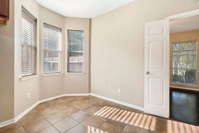 Building Photo - 6185 Galloway Ln